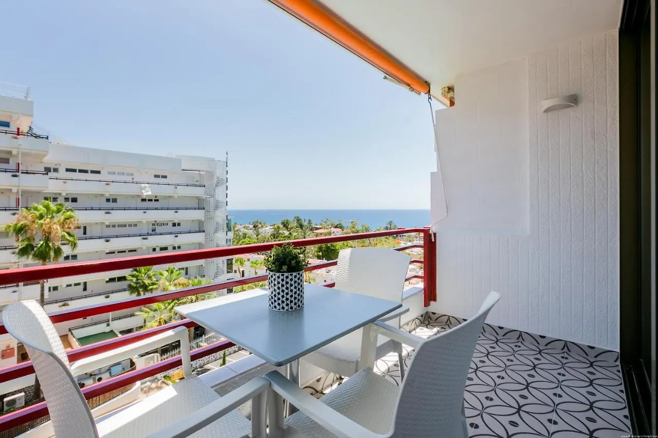 Stylish & Modern 2 Bedroom Apartment In Olympia Playa Las Americas Playa de las Americas
