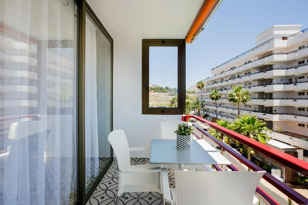 Stylish & Modern 2 Bedroom Apartment In Olympia Playa Las Americas Playa de las Americas