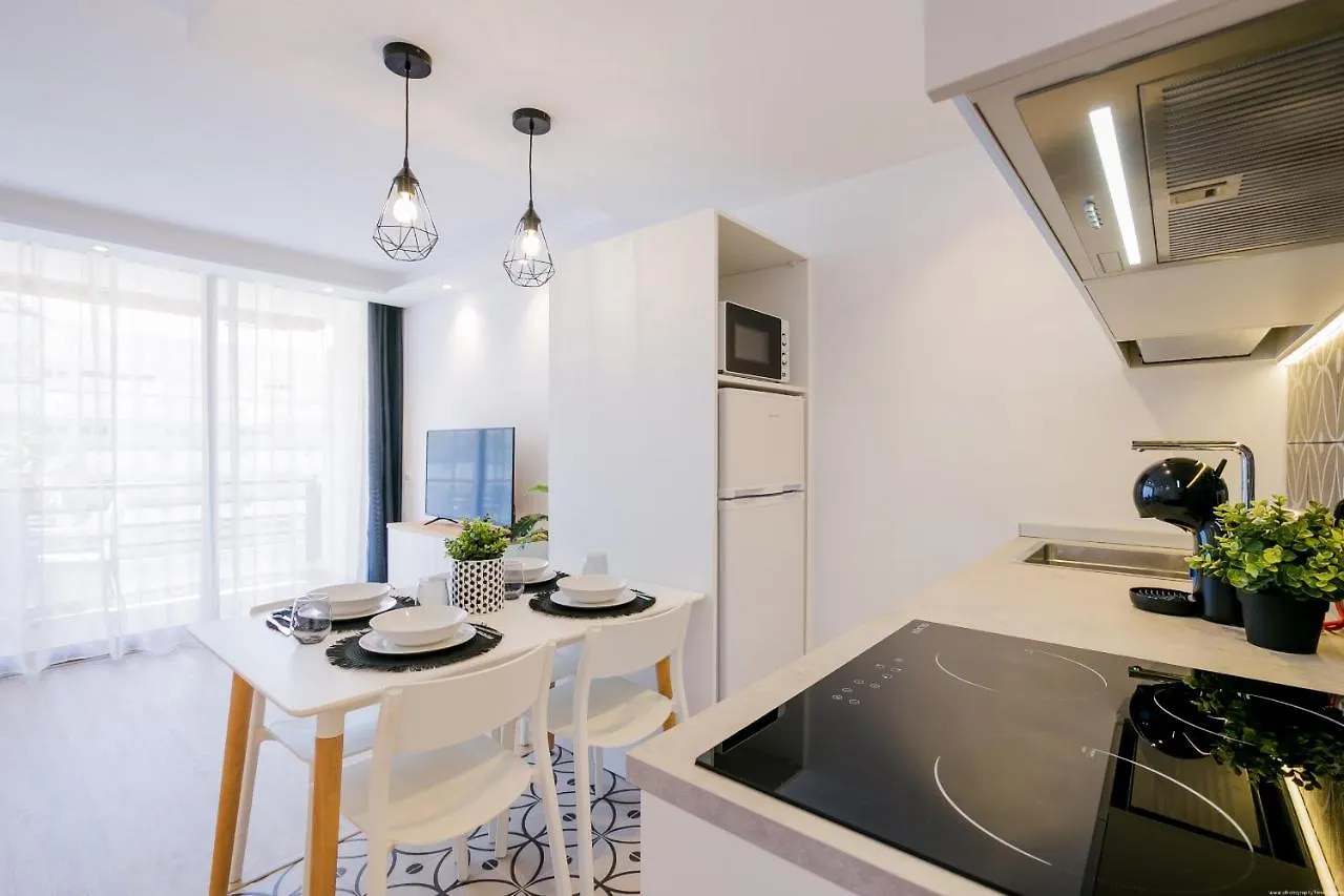 Stylish & Modern 2 Bedroom Apartment In Olympia Playa Las Americas Playa de las Americas