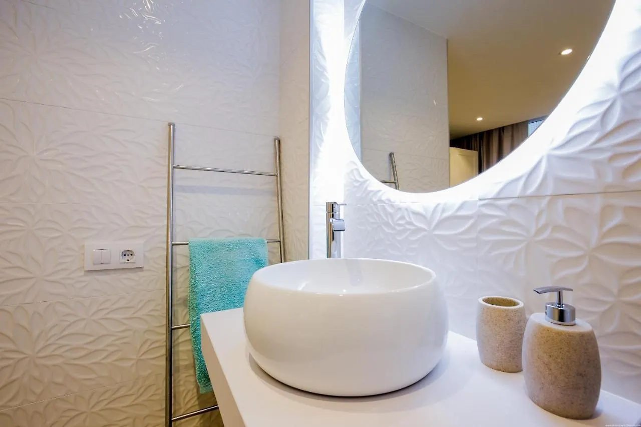 Stylish & Modern 2 Bedroom Apartment In Olympia Playa Las Americas Playa de las Americas